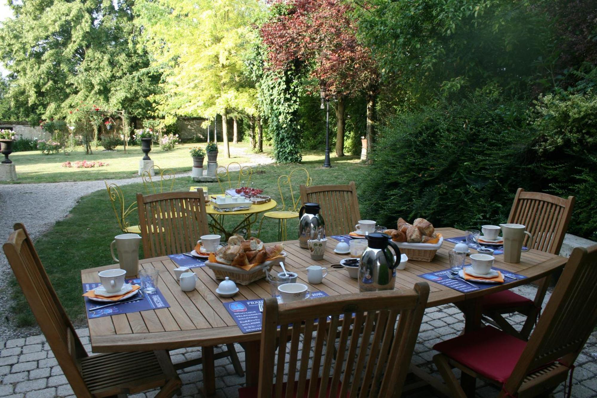 La Closerie Des Sacres Lavannes Exterior photo